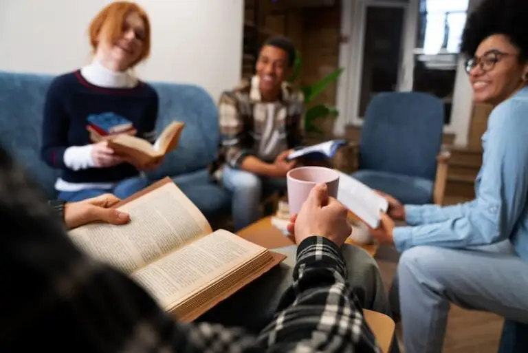 Addiction Recovery: Is Christian Group Therapy the Right Choice?