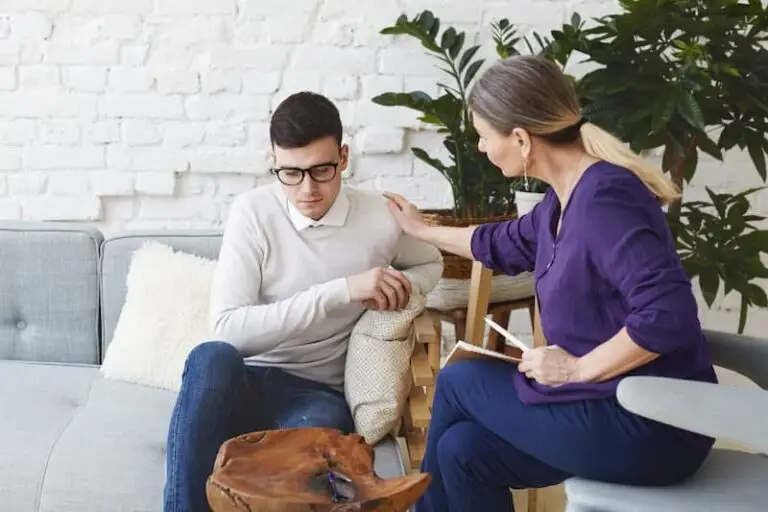 Need an Addiction Recovery Mentor? Look for These 9 Traits